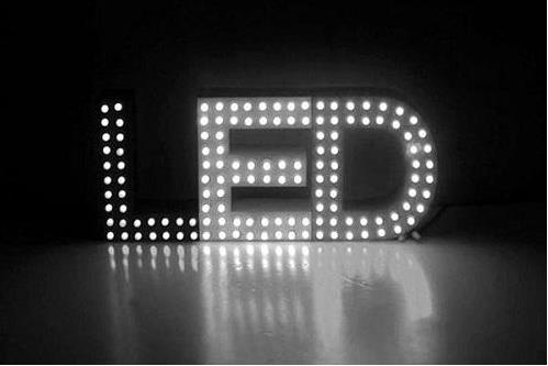 LED行業(yè)發(fā)展快速，2020年預計滲透率將達到70%??