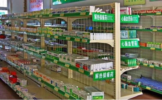 隨中國醫(yī)藥分開政策的推進，國內(nèi)藥店有望成為藥品銷售第一終端的潛力