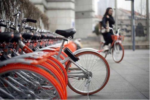 共享單車行業(yè)將進入成熟期，面臨一系列的困境和挑戰(zhàn)，需不斷發(fā)展完善發(fā)展