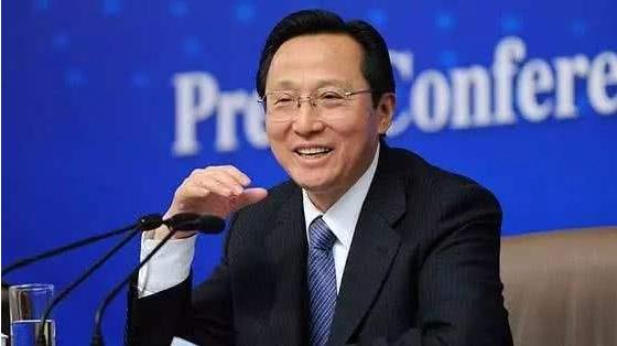 農(nóng)業(yè)農(nóng)村部部長(zhǎng)韓長(zhǎng)賦就貫徹落實(shí)中央決策部署、扎實(shí)推進(jìn)鄉(xiāng)村振興戰(zhàn)略這一主題答記者問(wèn)