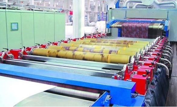 要大力推動印染行業(yè)舒適化、時尚化、環(huán)?；⒍嘣?、多功能化和智能化方向發(fā)展