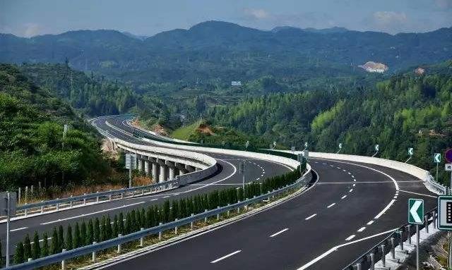 山西省政府還貸高速公路差異化收費新一輪優(yōu)惠政策正式施行，優(yōu)惠期為1年